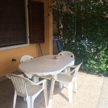 Charming Pacengo Garden Apartment Pacengo Di Lazise